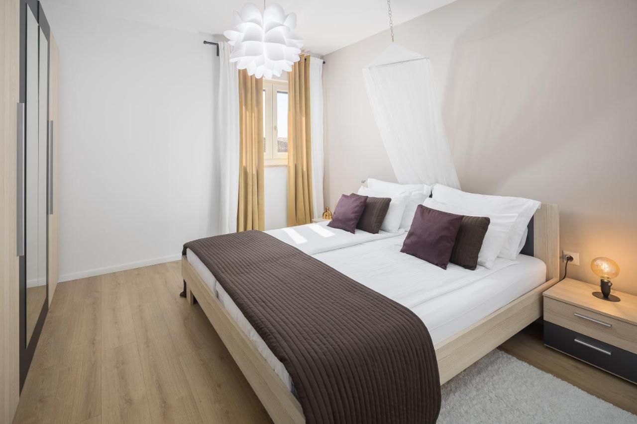 Family Vacation Villa Žbandaj Екстериор снимка